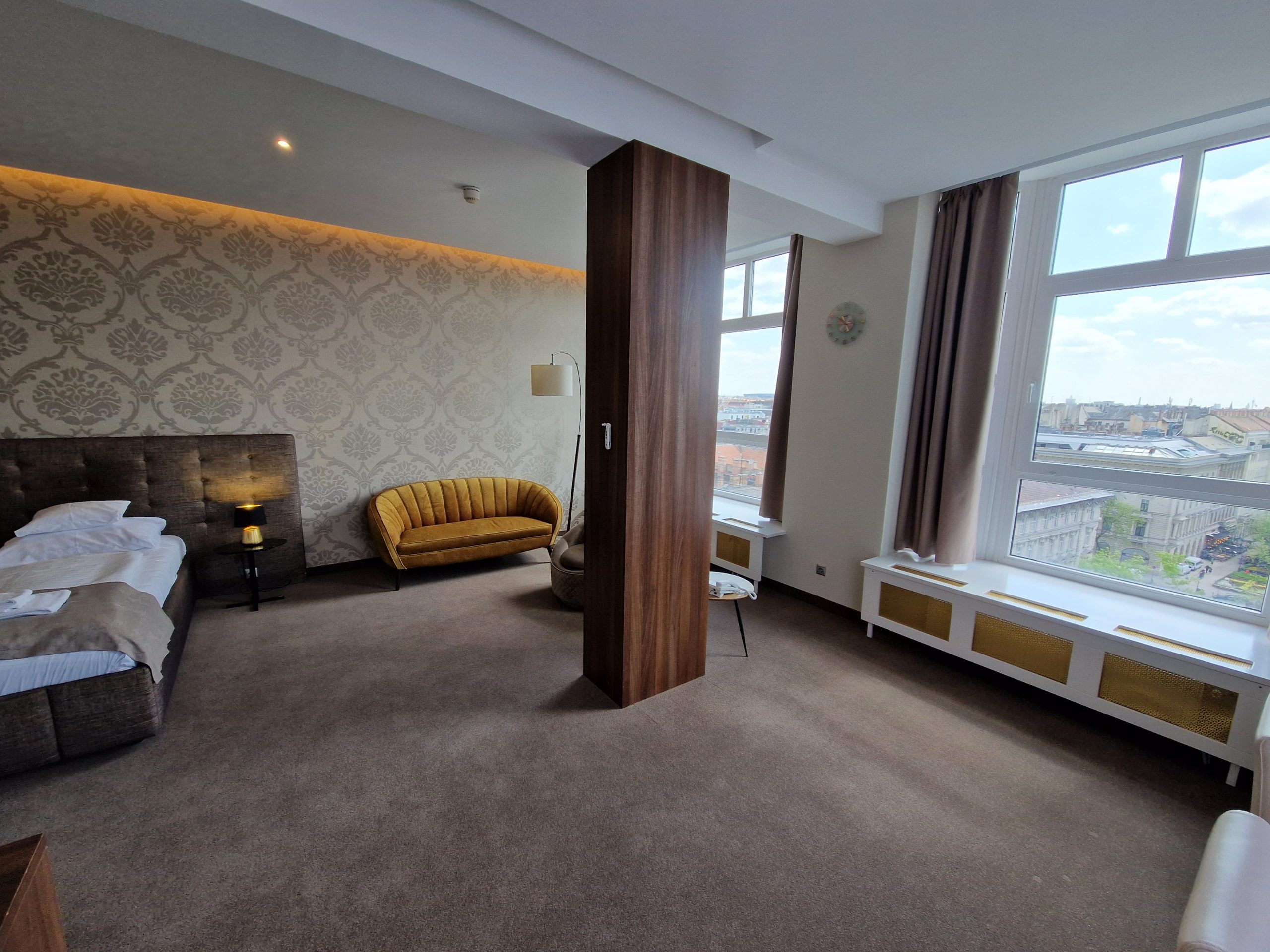 Panorama suite with terrace 2